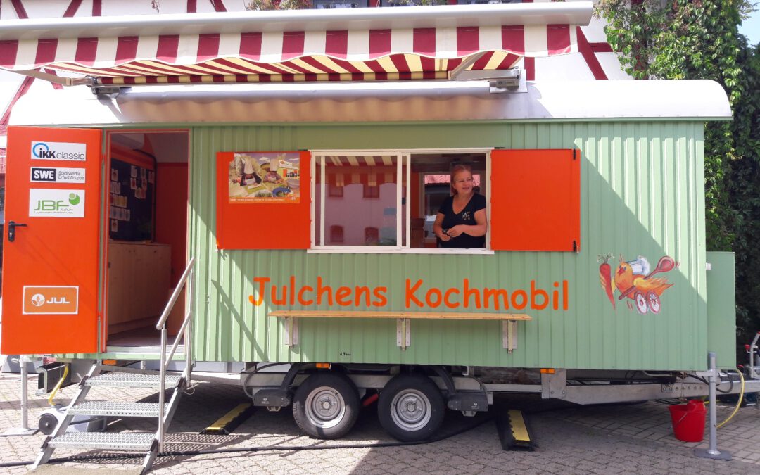 Julchens Kochmobil beim Farbenprojekt in der Landenberger Schule in Weimar